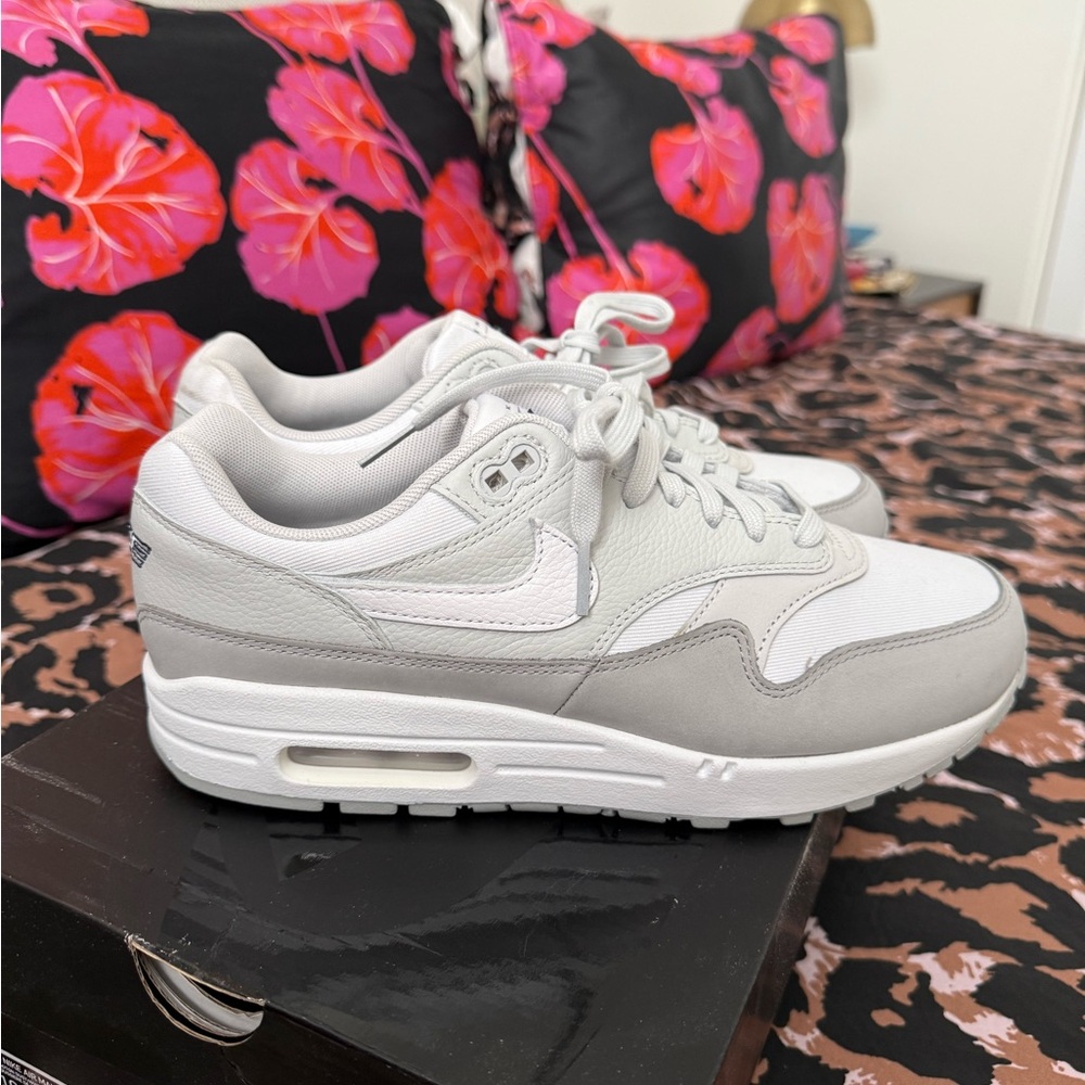Nike Airmax 1 ‘87 Photon Dust/White